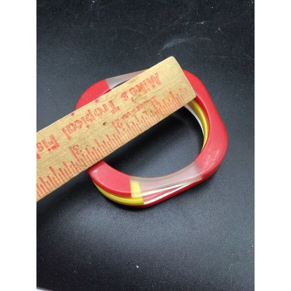 Lucite Plastic Bangles Set of 3 Red and Yellow Retro Funky Square Bracelets - Picture 5 of 5